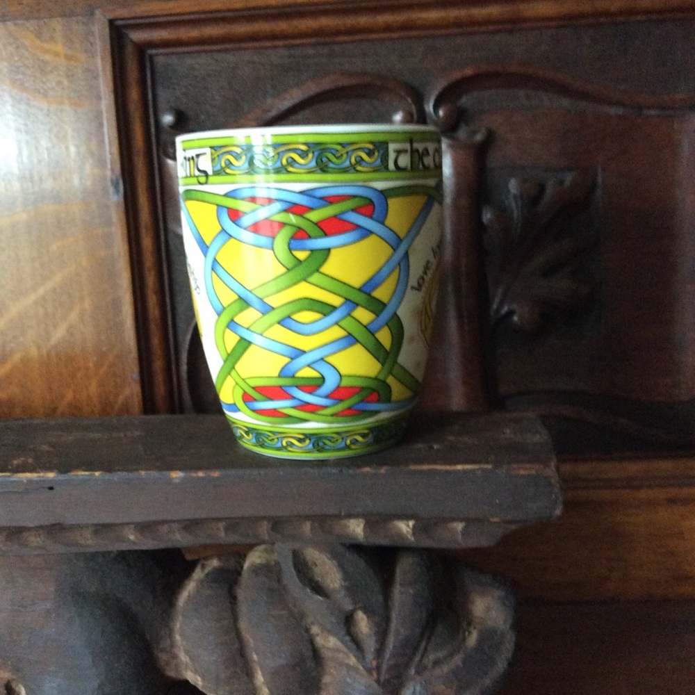 Irish Claddagh Ring: Mug/Cup - Picture 3 of 11